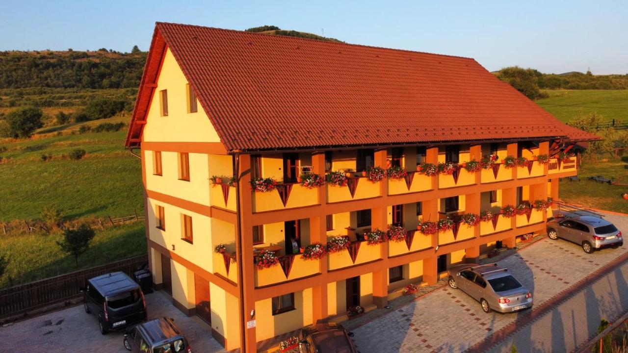 Apartamente Manó Apartmanok Praid Exterior foto